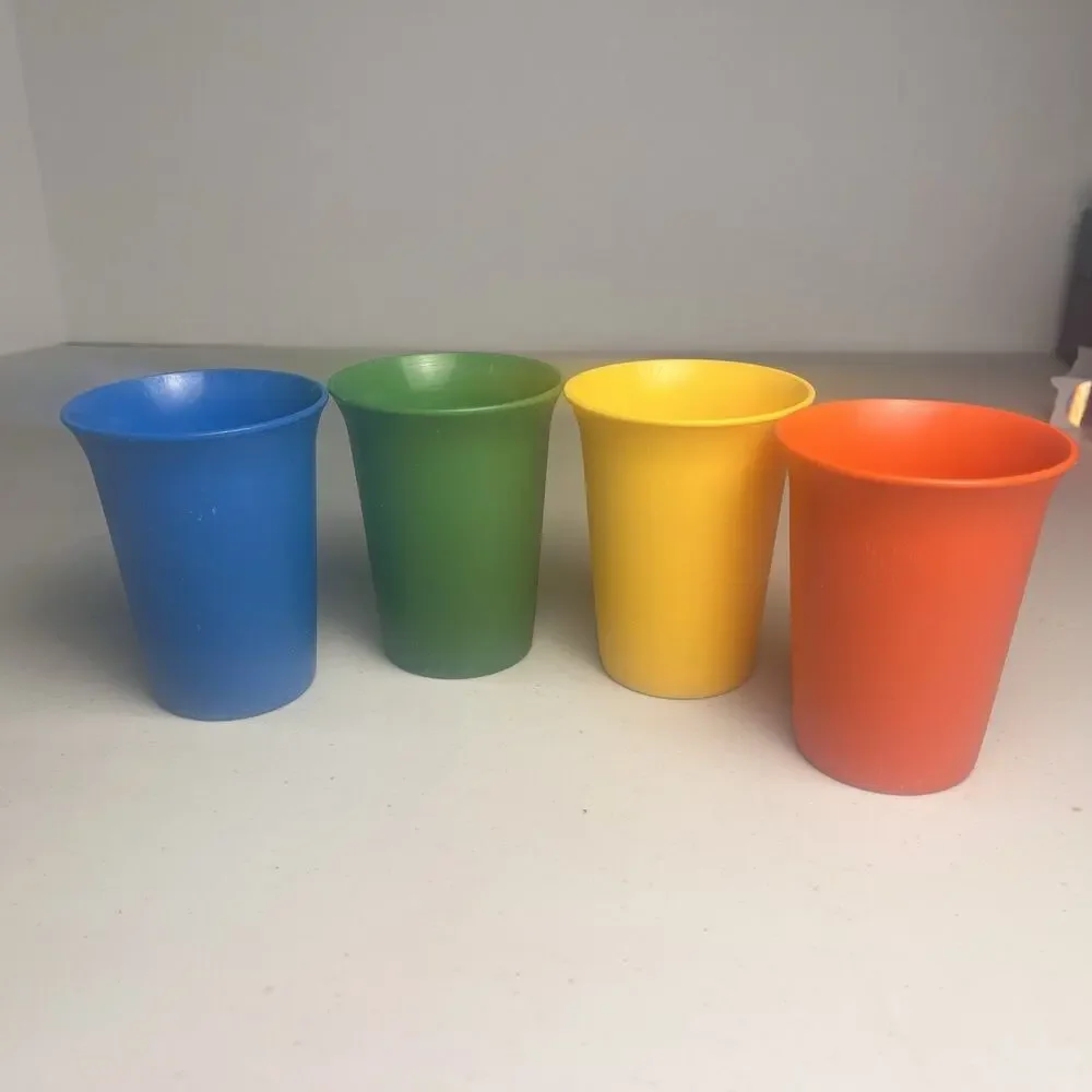 Vintage Tupperware Bell Tumblers Stackable 7 oz Cups #109 Set Of 4 Primary Color